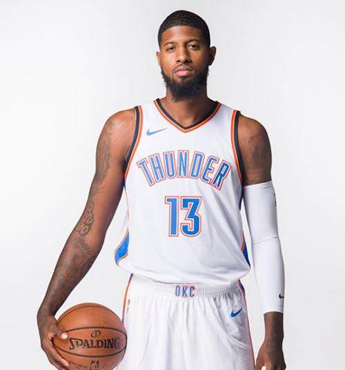 贺希宁展现惊人实力，一条龙进攻精彩绝伦（贺希宁火力全开，一条龙攻势惊艳全场）