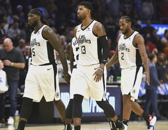 0-3不敌切尔西，巴萨各项赛事连续53场进球纪录遭终结（巴萨0-3负切尔西，各项赛事53场连进球纪录终止）