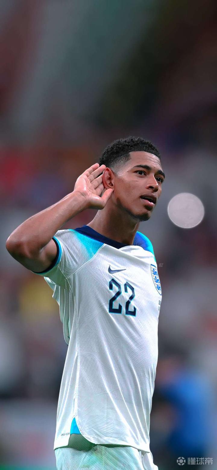 韩旭：冲击海外能和世界最高水平球员竞争 之后再帮中国女篮提升（韩旭：先赴海外挑战世界顶尖球员，归来再助中国女篮提升）