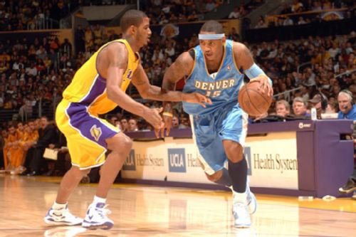 姆巴佩双响+库尔图瓦神扑！皇马3-0大胜重回正轨，阿诺德伤退成隐忧（姆巴佩梅开二度+库尔图瓦神勇救险，皇马3-0找回状态，阿诺德伤退添隐忧）