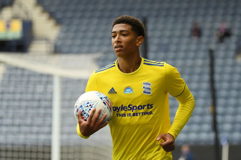 马德兴：周海滨与戴维已上任U14、U15国足主帅，只是还未官宣（马德兴透露：周海滨、戴维已出任国足U14／U15主帅，官方通告尚未发布）