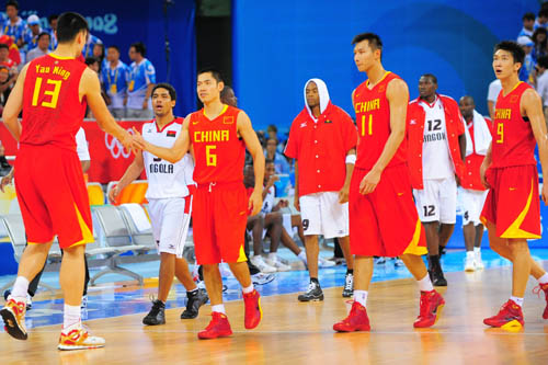 CBA季后赛前瞻：广东队争夺三连冠,（CBA季后赛展望：广东冲击三连冠）