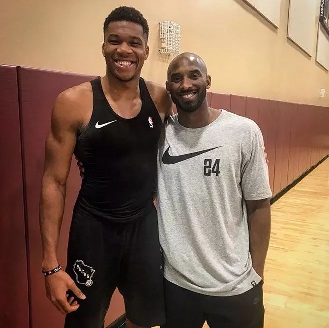 米体：罗马想冬窗租借齐尔克泽，若晋级欧冠会自动触发买断（米体：罗马计划冬窗租借齐尔克泽，若跻身欧冠将自动触发买断条款）