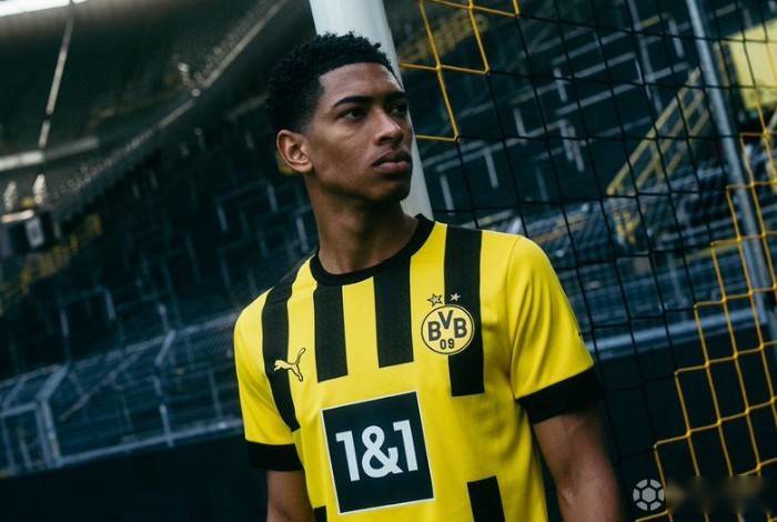 徐杰展现防守实力，成功限制霍勒迪（徐杰防守端高光，成功封锁霍勒迪）