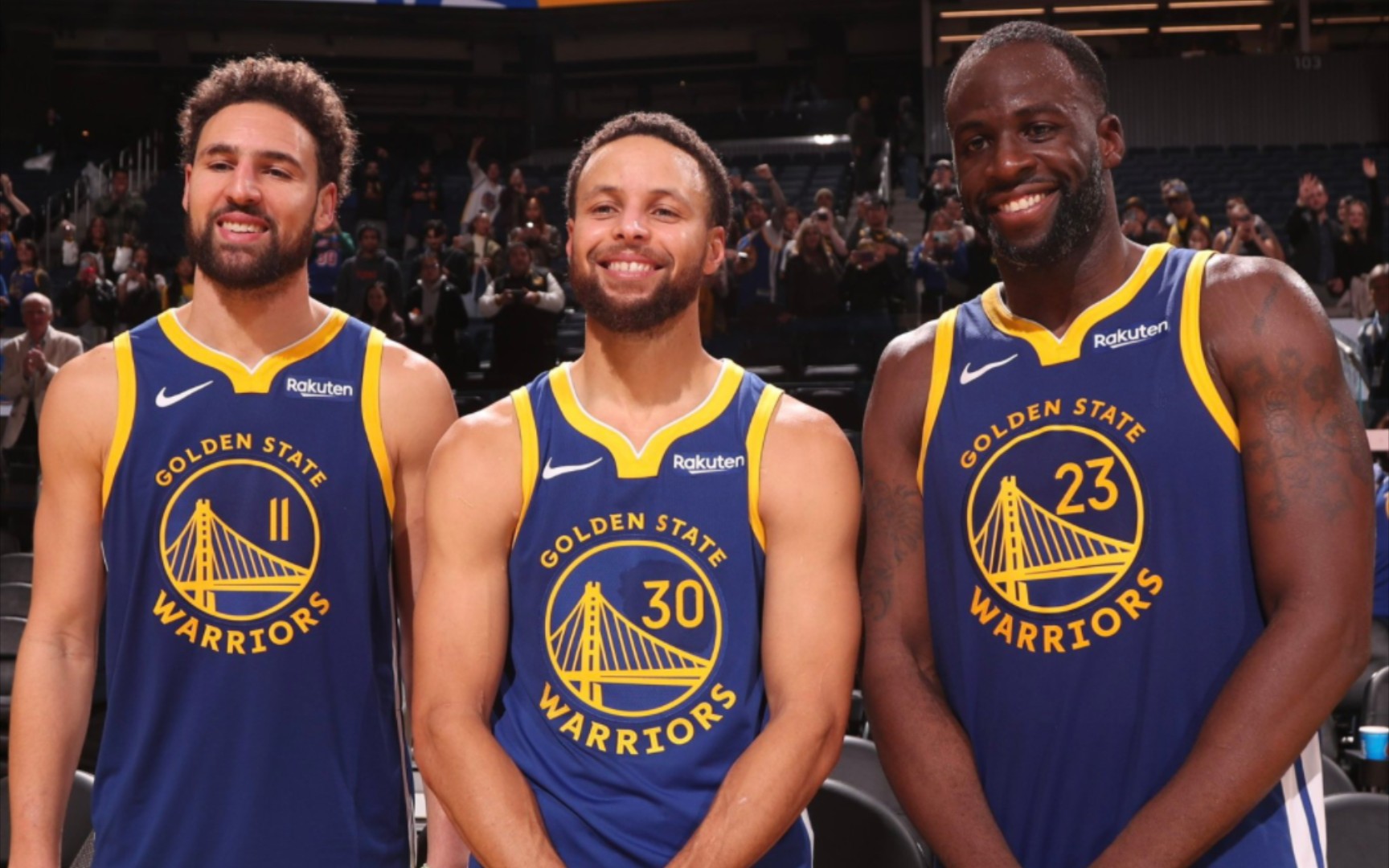 替补很准！贾巴里·沃克半场4记三分拿下16分2板1助1断（替补爆发！贾巴里-沃克半场飙中4记三分，砍下16分2篮板1助攻1抢断）