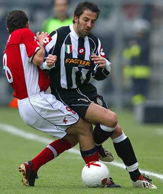 意媒：多队盯国米17岁中卫布雷达，国米看好球员天赋无意放人（意媒：多队关注国米17岁中卫布雷达，蓝黑军团看重天赋无意放行）