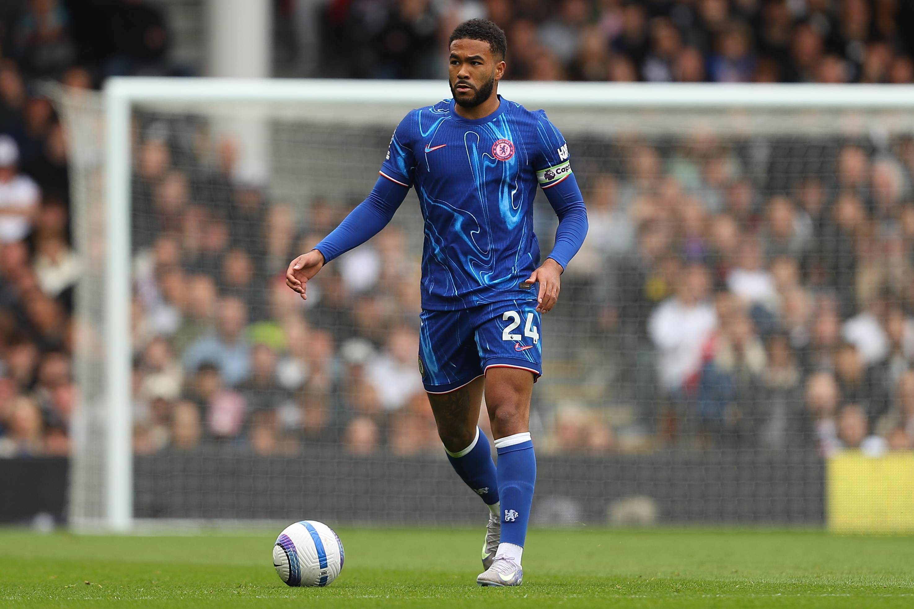 剑南春｜15连胜！拜仁3-0药厂，雅克松德甲首球，格纳布里建功（剑南春｜拜仁3-0击败药厂豪取15连胜，雅克松收获德甲处子球，格纳布里破门）