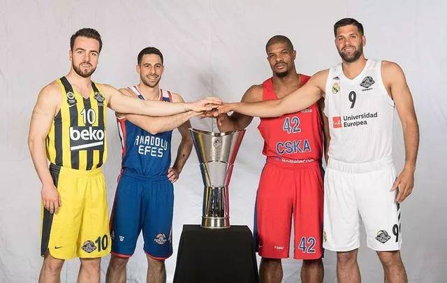 劳塔罗：齐沃拥抱我的次数比我老婆抱我的次数都多（劳塔罗打趣：齐沃抱我的次数比妻子还多）