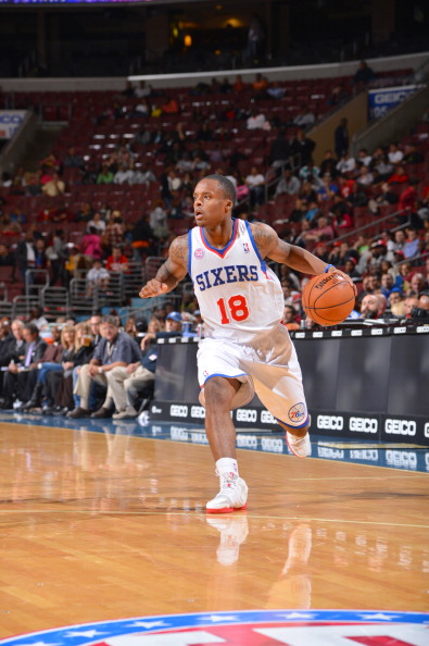 太阳报：英超想本赛季引入裁判摄像头，联盟将要求俱乐部同意（太阳报：英超拟本赛季启用裁判佩戴摄像头，需经各俱乐部同意）