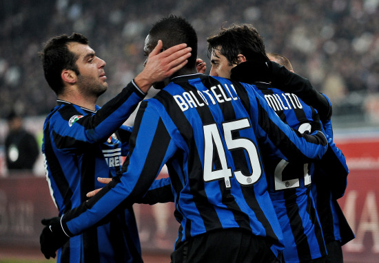 西甲半场：安东尼闪击，费兰戴帽，巴萨暂4-1贝蒂斯（西甲半场：安东尼先拔头筹，费兰戴帽，巴萨4-1暂领先贝蒂斯）