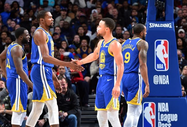 欧冠夺冠赔率：利物浦巴萨领跑 阿森纳第4皇马第5（欧冠冠军赔率榜：利物浦与巴萨领衔，阿森纳第4、皇马第5）