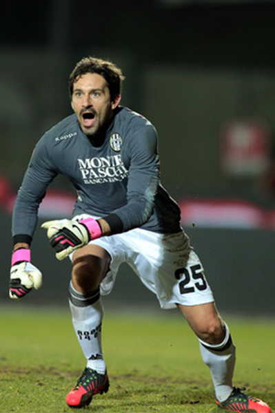 记者：摩洛哥队长赛斯因伤退出本届非洲杯，达里顶替入选（赛斯伤退本届非洲杯，摩洛哥改召达里顶替）