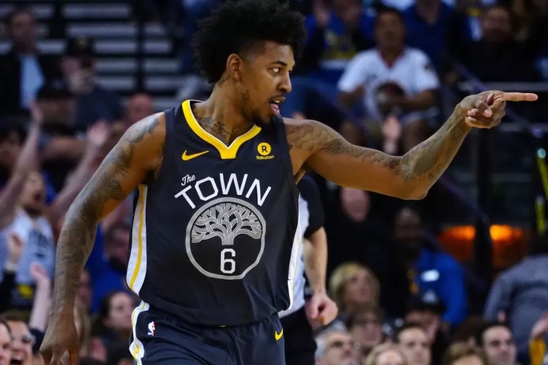 历史战绩碾压!多特主场对门兴豪取12连胜（多特主场对阵门兴豪夺12连胜，历史优势尽显）